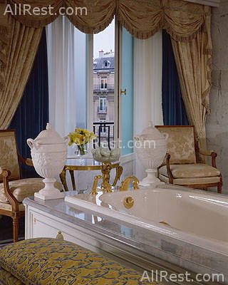 Hotel Four Seasons George V 29